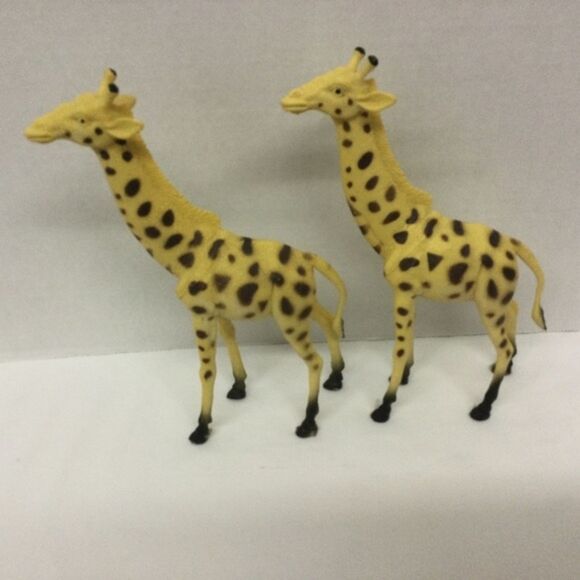 Boley Giraffe Figures – Set of 2 Safari Animal Toys – Realistic Jungle Animals - Picture 1 of 10